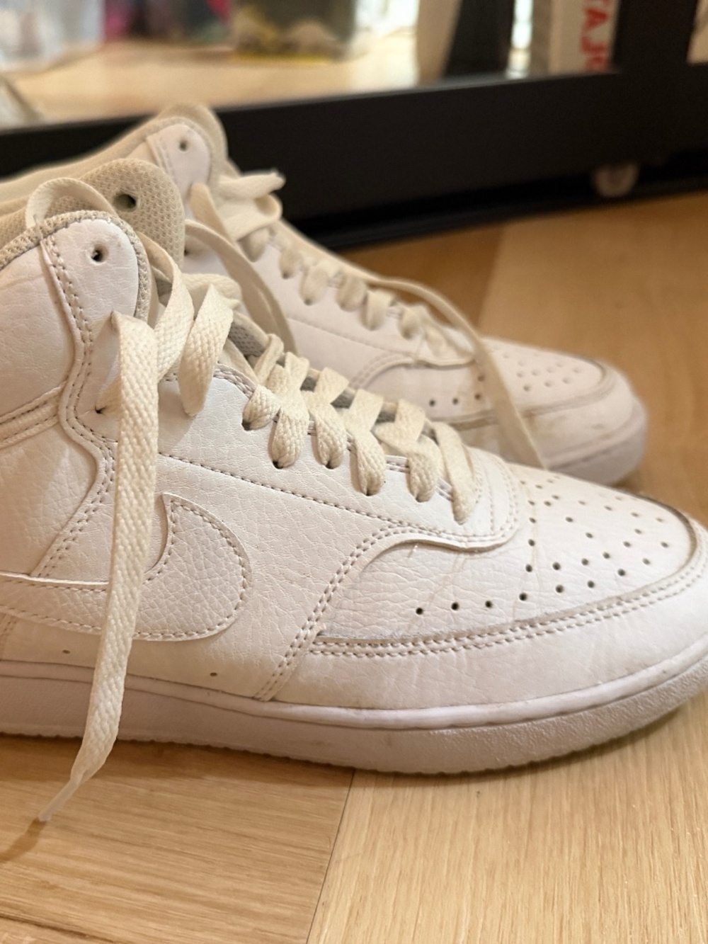 Womens Nike High Tops Size 9